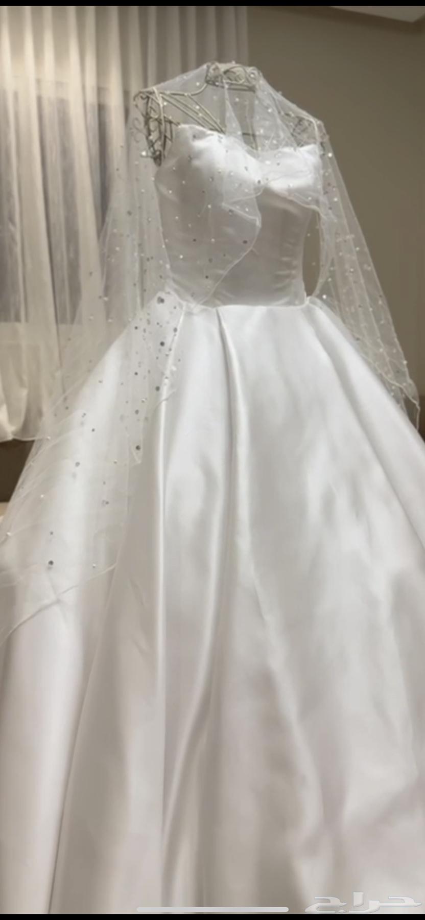 فستان زفاف ابيض للبيع مع ملحقاته(كعب ومسكة ورد وطرحه مطرزه)63706475295362111