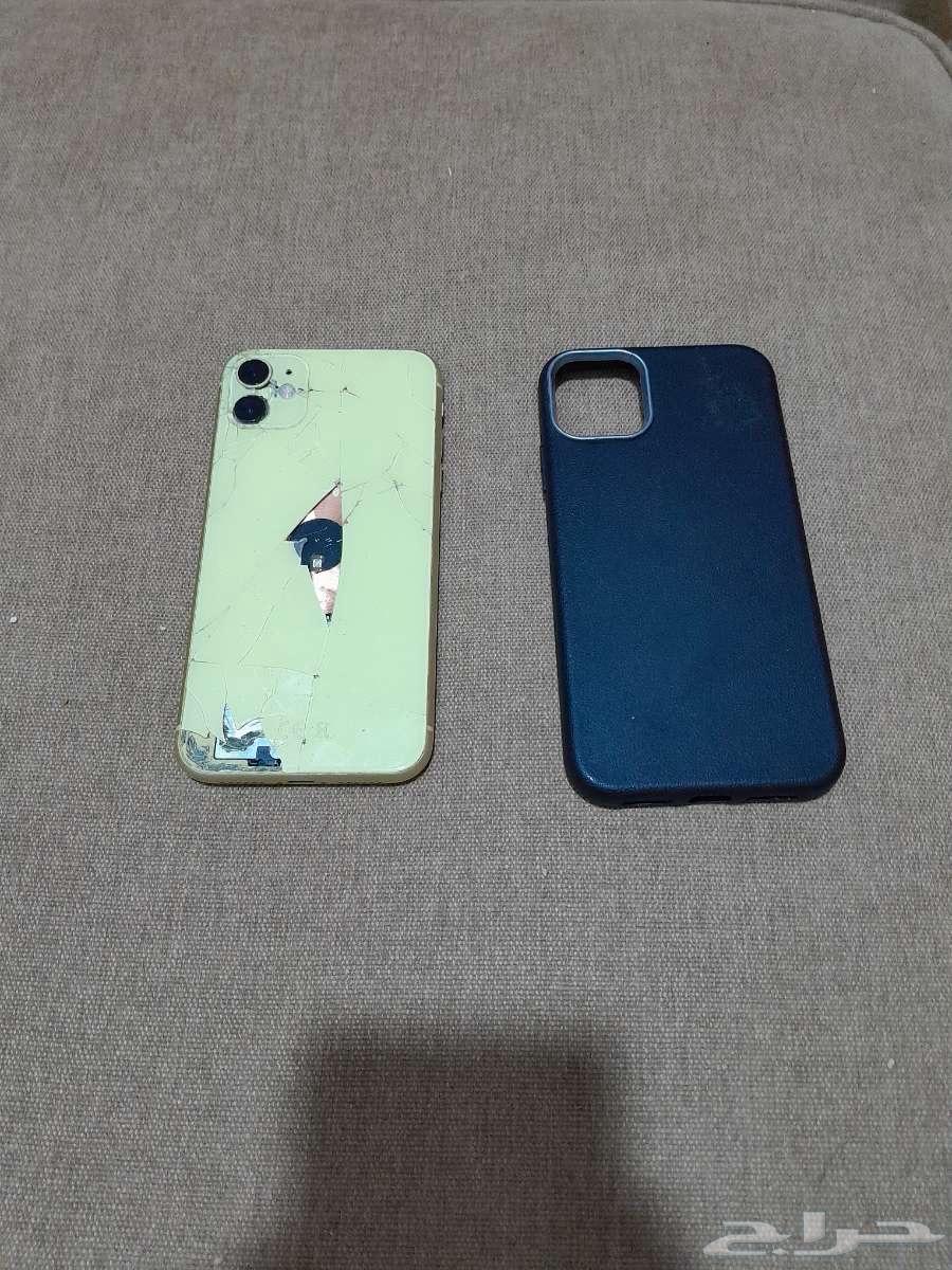 iPhone 11 with replaced screen and 100% original battery63710677951361111