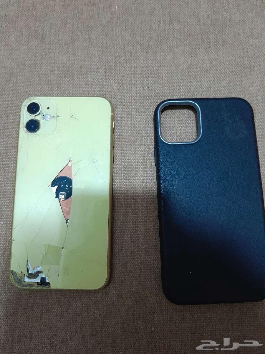 iPhone 11 with replaced screen and 100% original battery63710677951361110