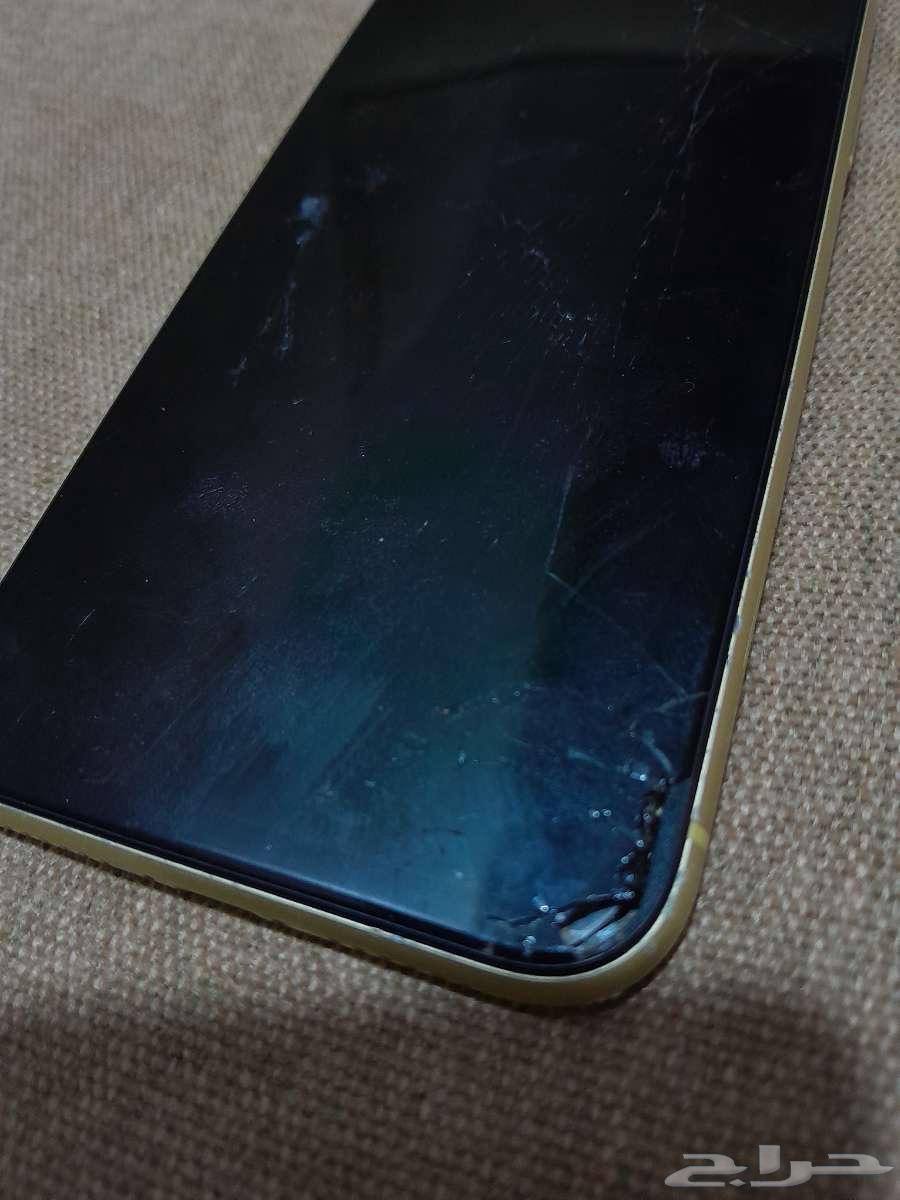 iPhone 11 with replaced screen and 100% original battery63710677951361114