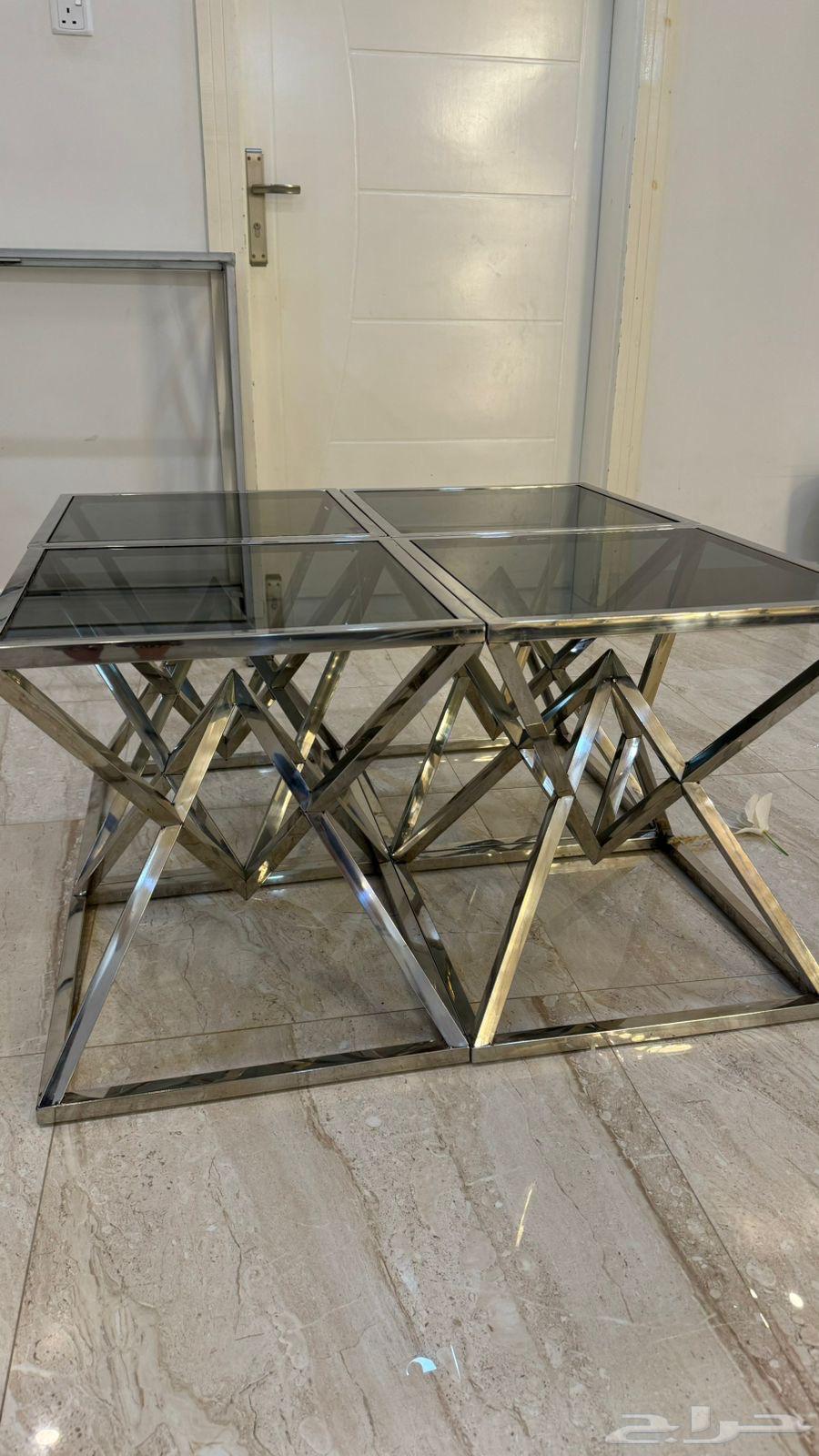 Tables for sale63716745432834113