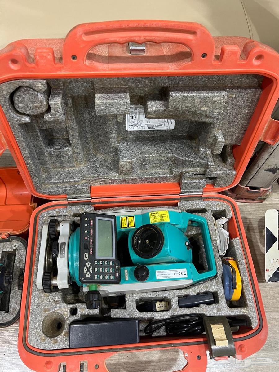 Surveying Equipment - Total Station and Leveling Instrument63710681722115112