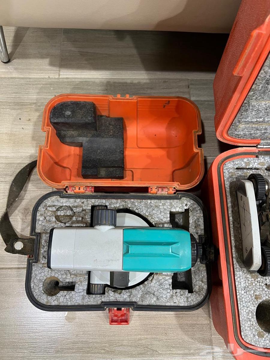 Surveying Equipment - Total Station and Leveling Instrument63710681722115110