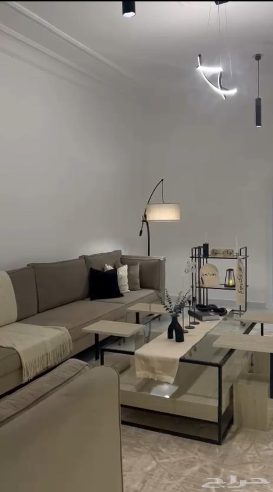طاوله مع الخدمه وكنب حرف L63718639947521110