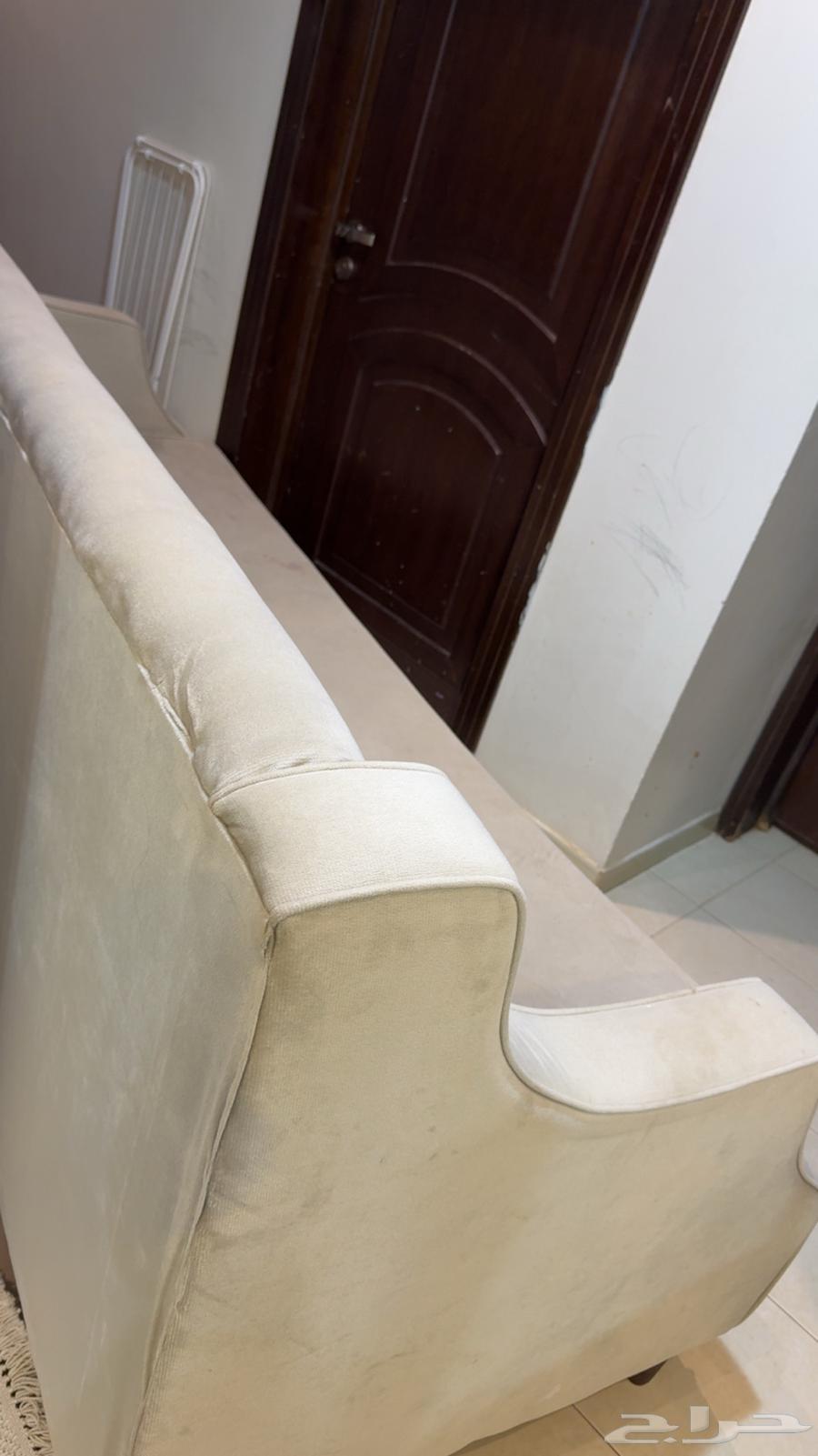 Sofas and TV table63717240634754110