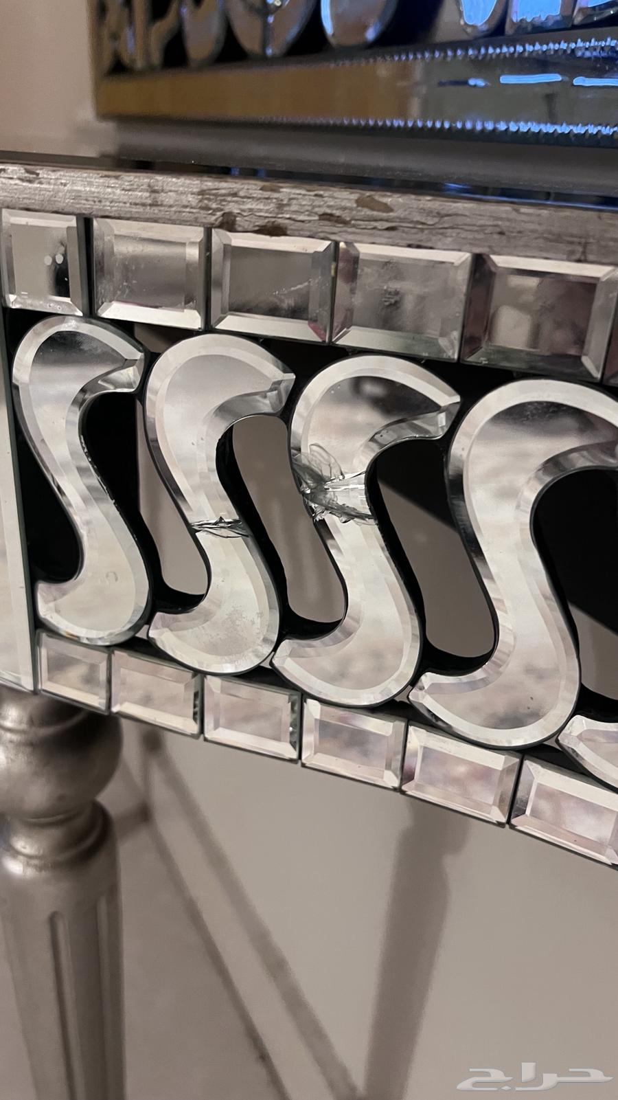Entry mirror and console63720574758915112