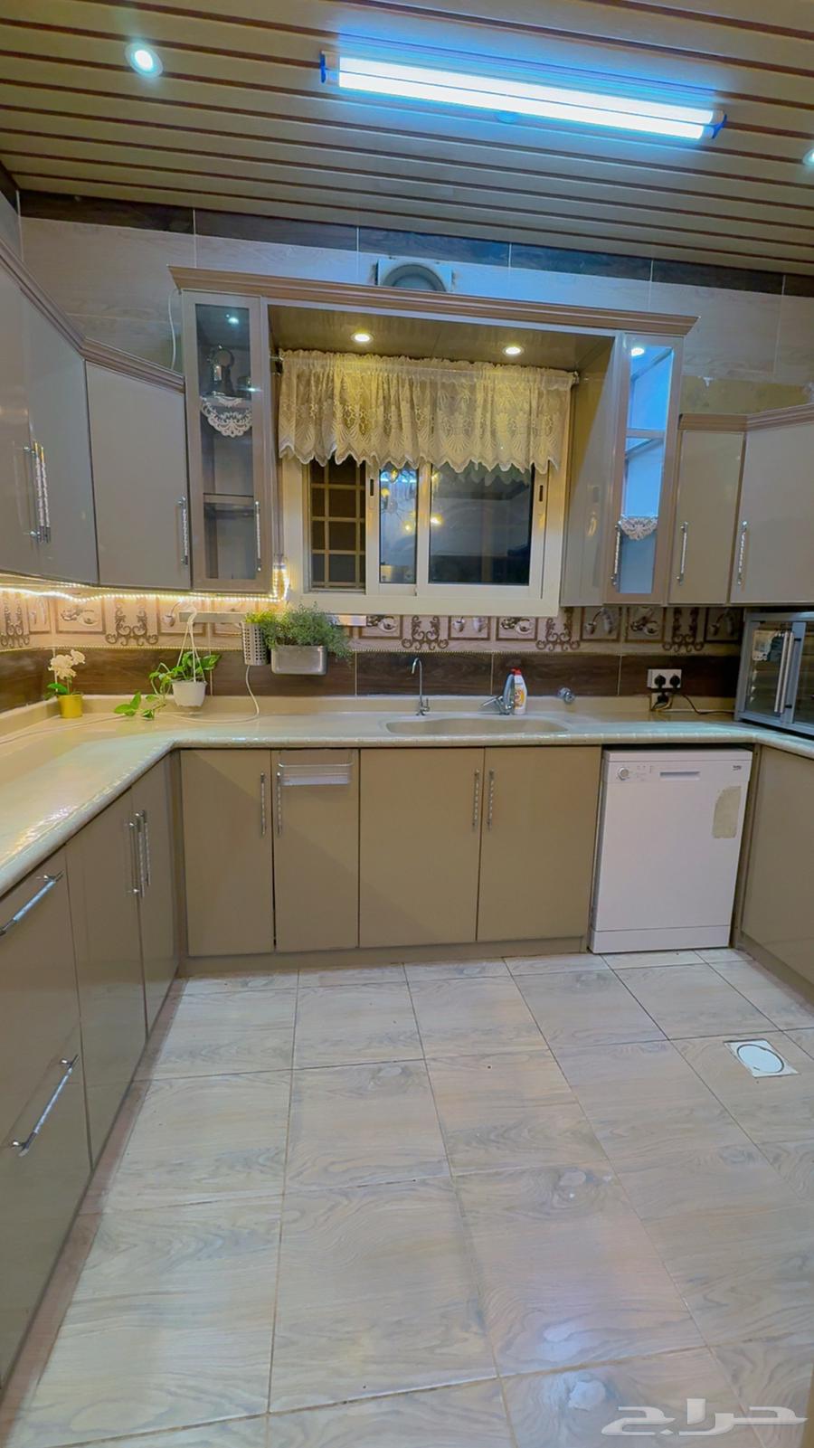 مطبخ للبيع بدون اجهزه63718835773699112