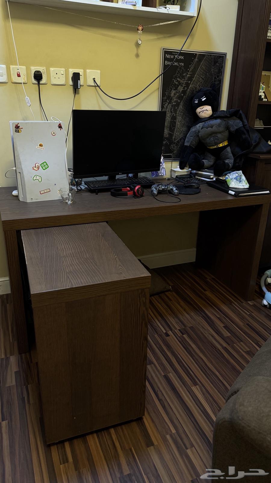 Expandable desk (from IKEA)63718359557505110