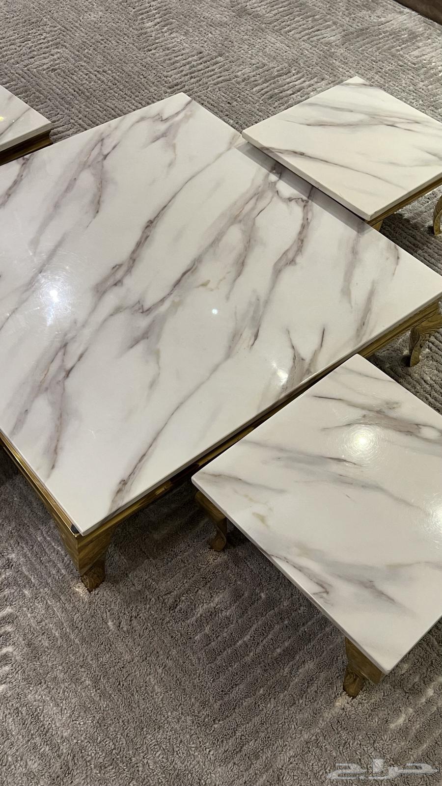 Clean marble tables for floor seating63720756865025110