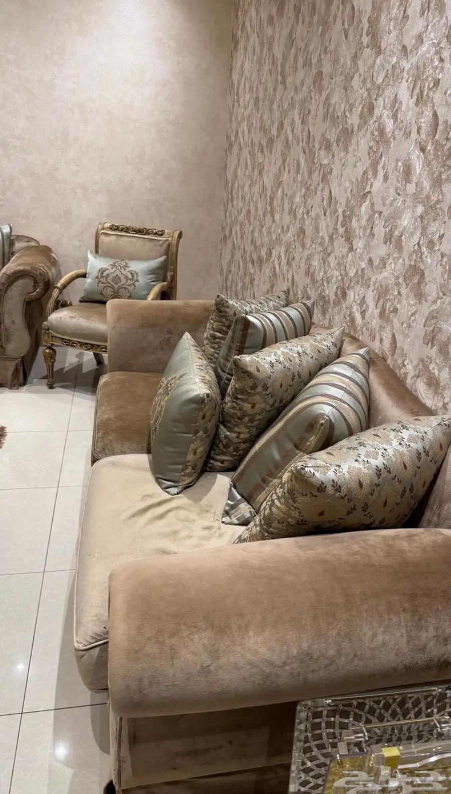 Full set sofa with tables63728244246785111