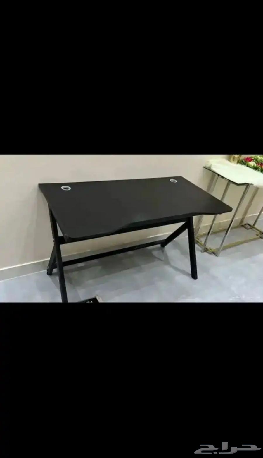 للبيع طاوله قيمينق الون السود جديده63723263815169110