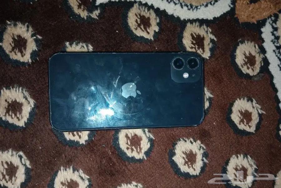 iPhone 11 mobile phone, not unlocked, conditions apply63724866631682112