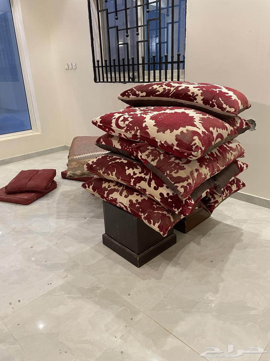Floor seating set with mats, cushions, and tables, all new and for sale63727551010946113