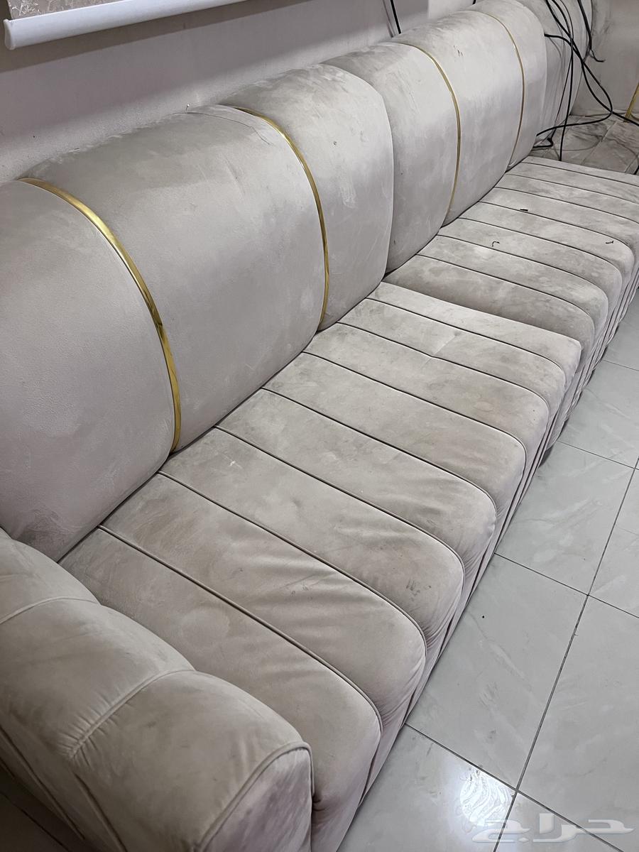 5-piece sofa and large table with 4 guest tables for sale63717999003777111