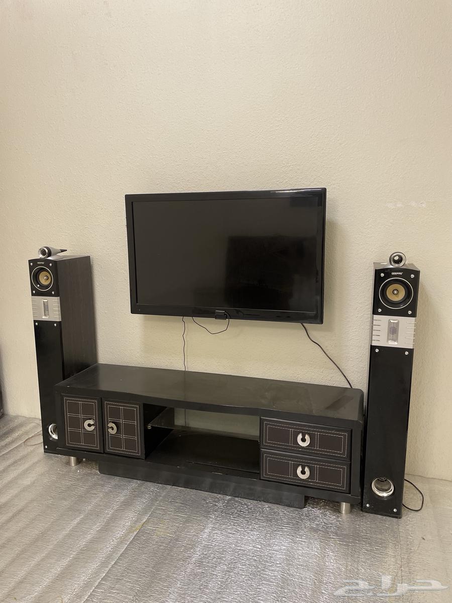 Screen, table, library speaker63721319360003110