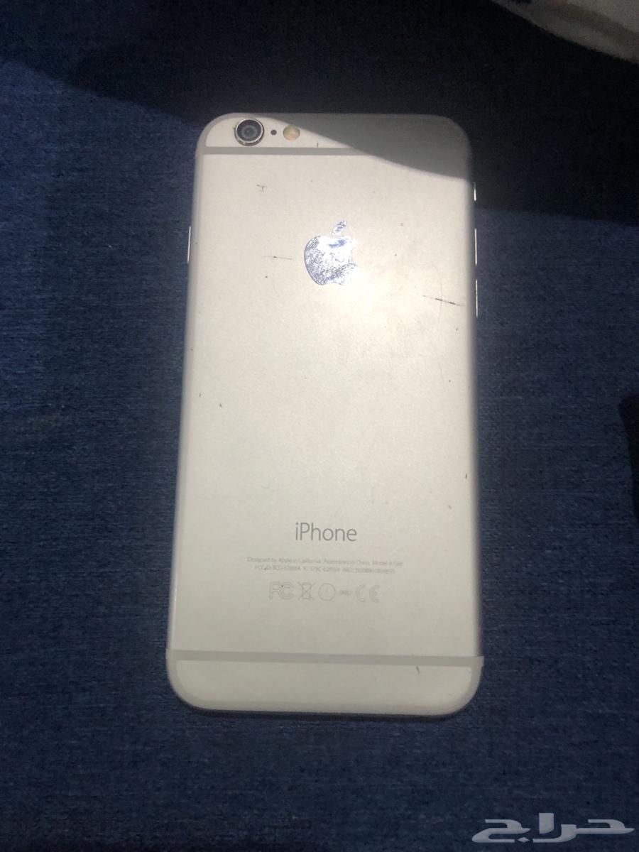 iPhone 6 has an issue; if charged, it doesn't turn on and the power button doesn't work63717809975427114