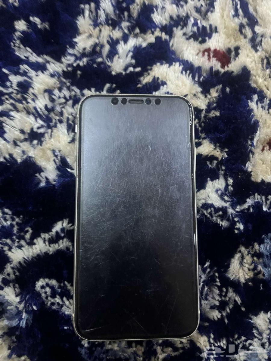 ايفون 11 مفك نسبت البطريه 78 فيه كسر الخلفه له 3 سنوات63725805333505110