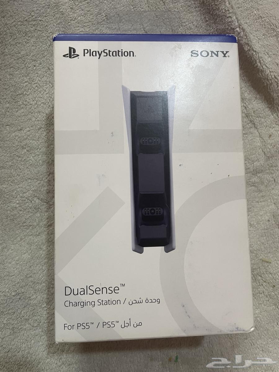 Sony PS4 Console, Sony Controller, and PS5 Controller Charging63718731156993113