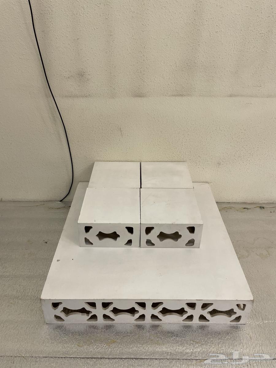 Screen, table, library speaker63721319360003113