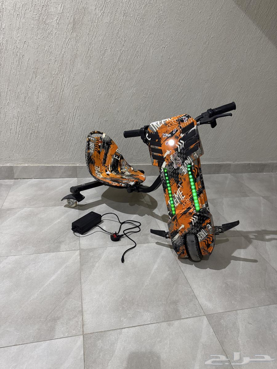 Large drift scooter. You can make it smaller63725805506817110