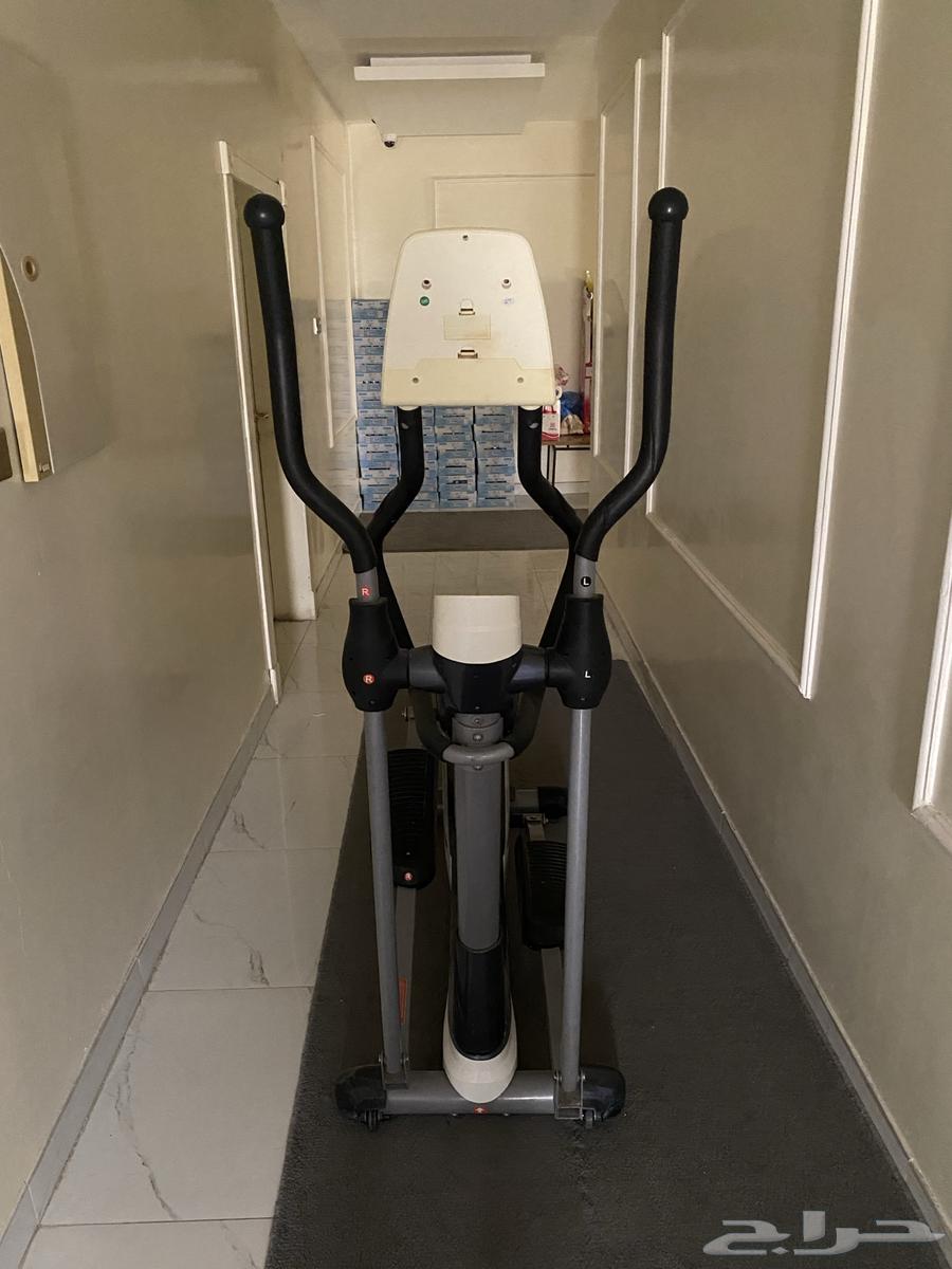 Clean treadmill, excellent condition, location - Al-Ahsa63721688785153110