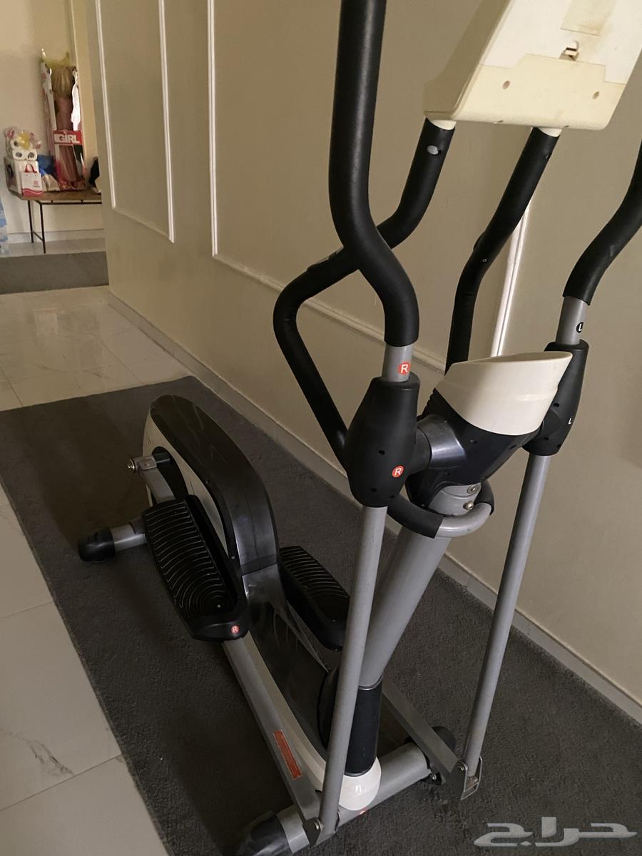 Clean treadmill, excellent condition, location - Al-Ahsa63721688785153112