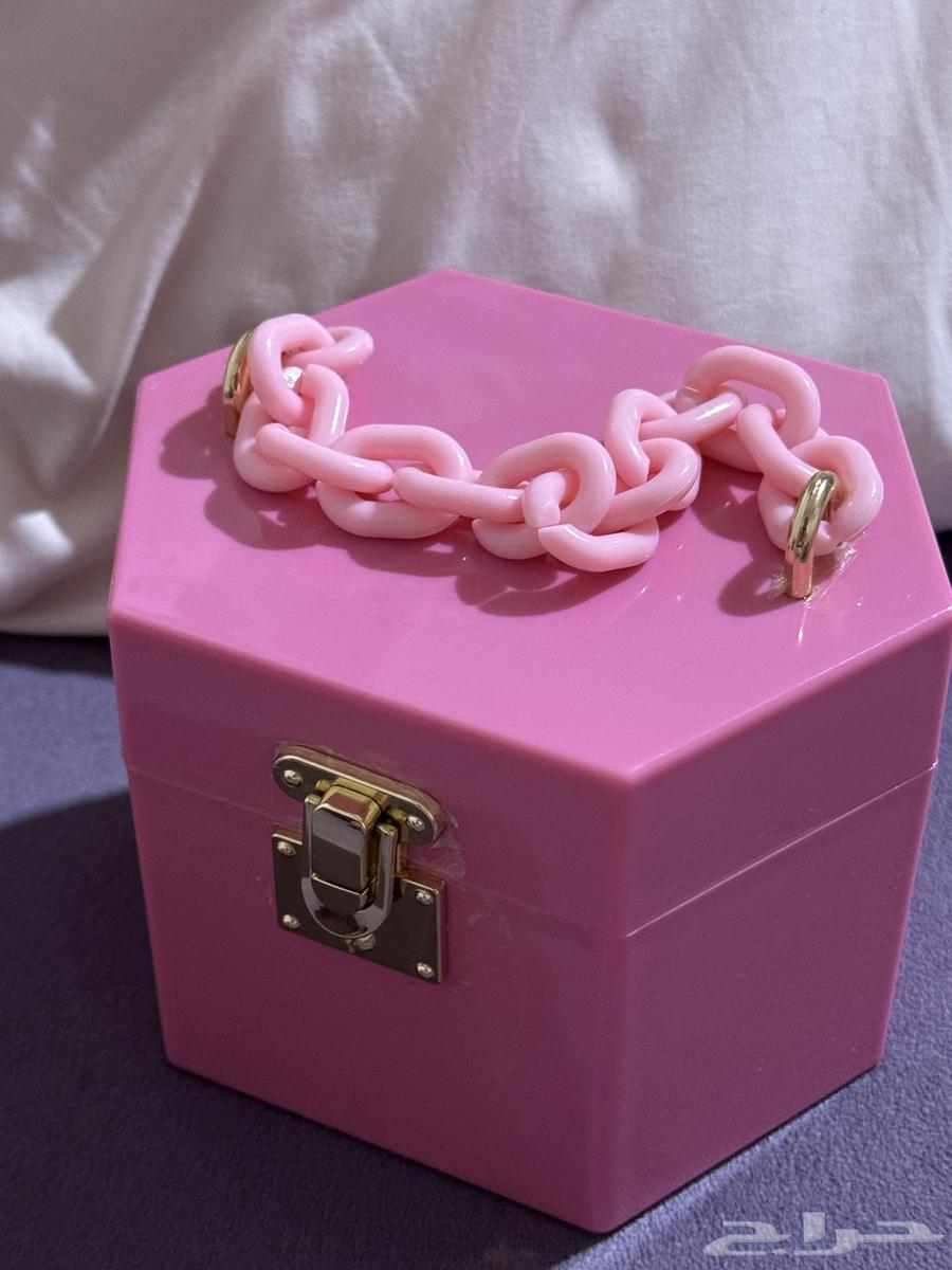 Bag63725255728258110