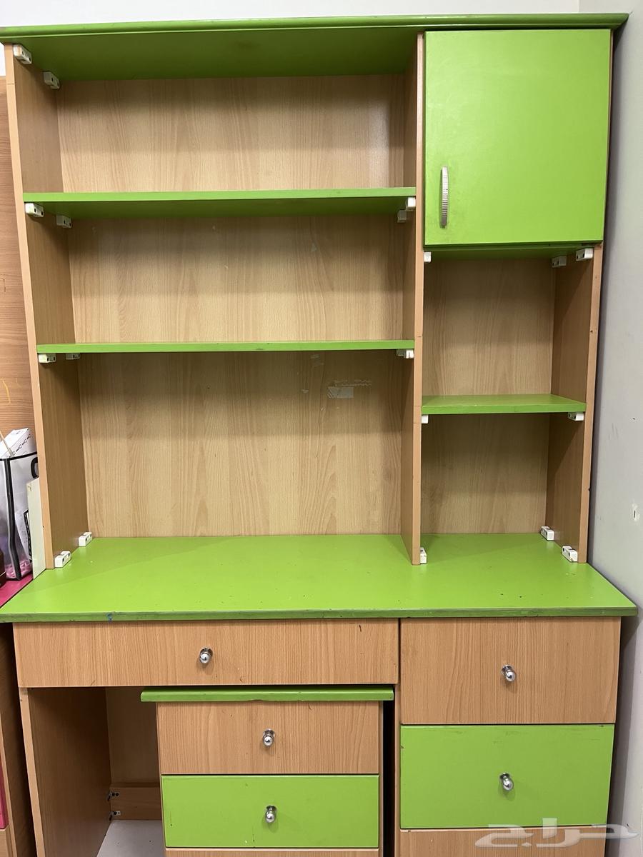(Desk for 500) (Small table for 160) has two scratches, negotiable63721036790402110