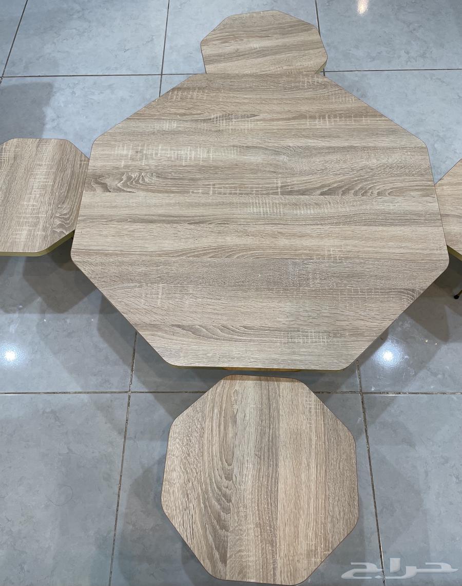 Selling a table for floor seating or compact seating with four service tables63728244224515112