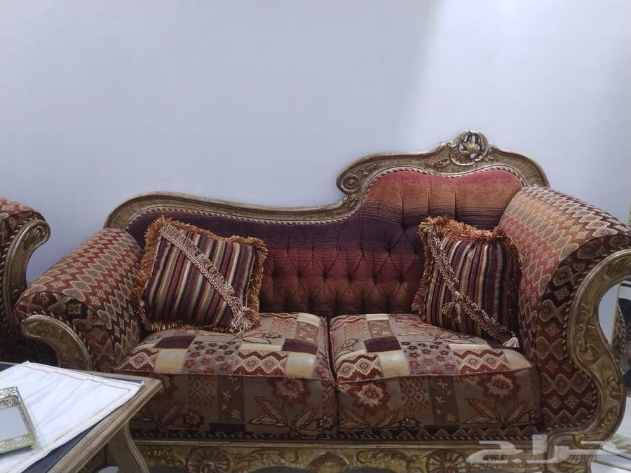 كنب نظيف ومرتب للبيع63723074102658112