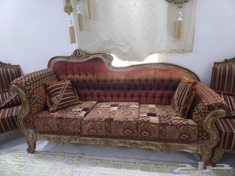 كنب نظيف ومرتب للبيع63723074102658114