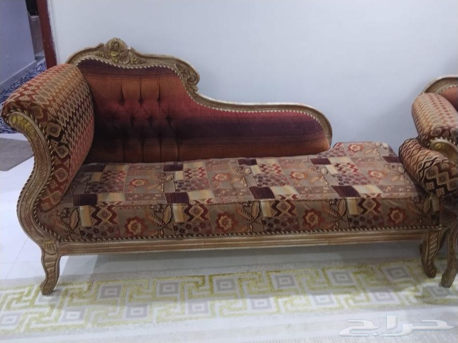 كنب نظيف ومرتب للبيع63723074102658110