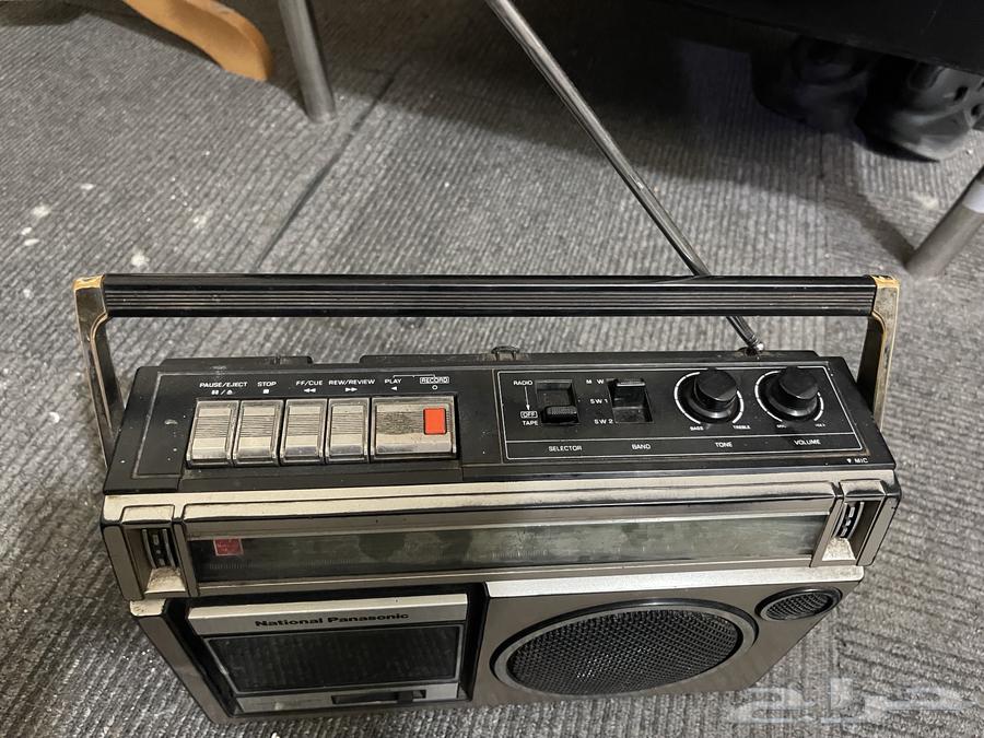 Old antiques, various stored items63717999093121111