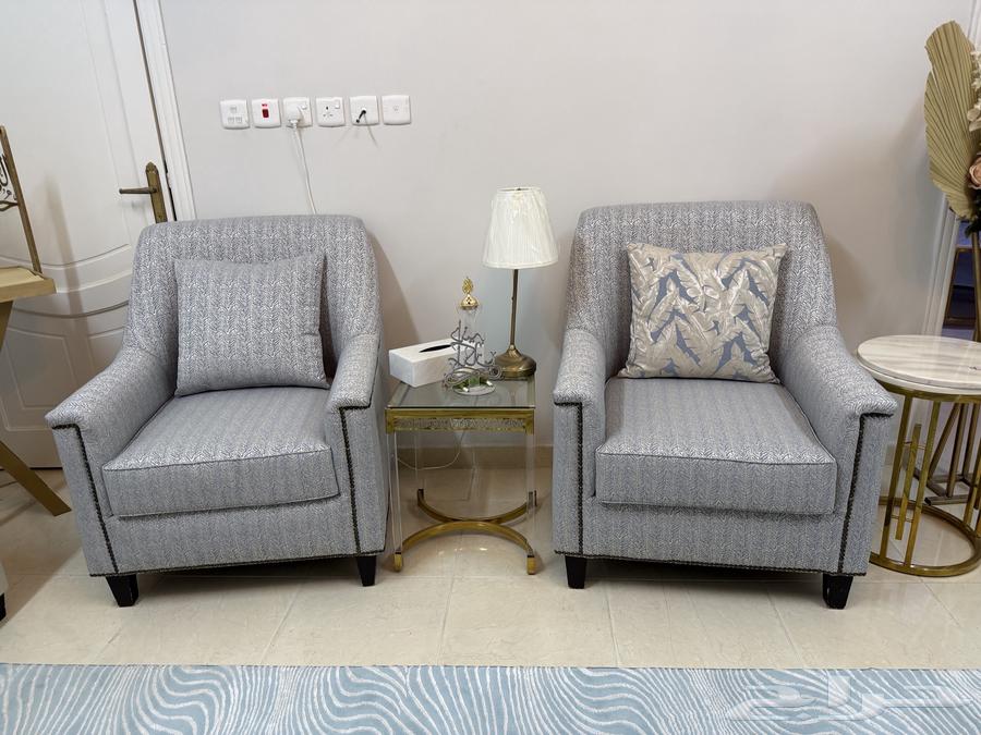 New sofa used for one year with curtain and table set63726912668931110