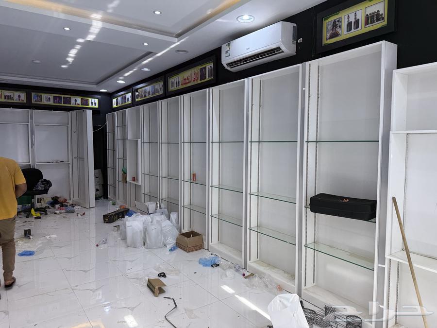 ديكور محل شبه جديد للبيع63723168472193111