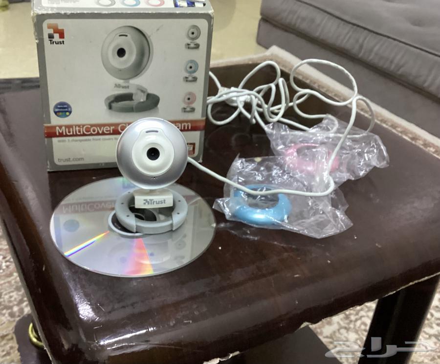 2 computer cameras and 2 receivers63727551126785112