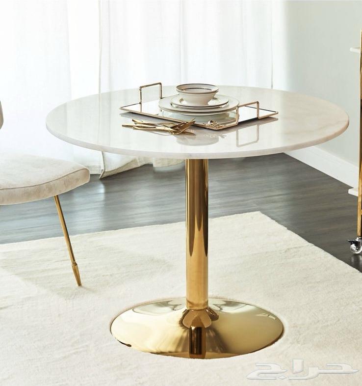 Marble dining table with golden base63724482245379113