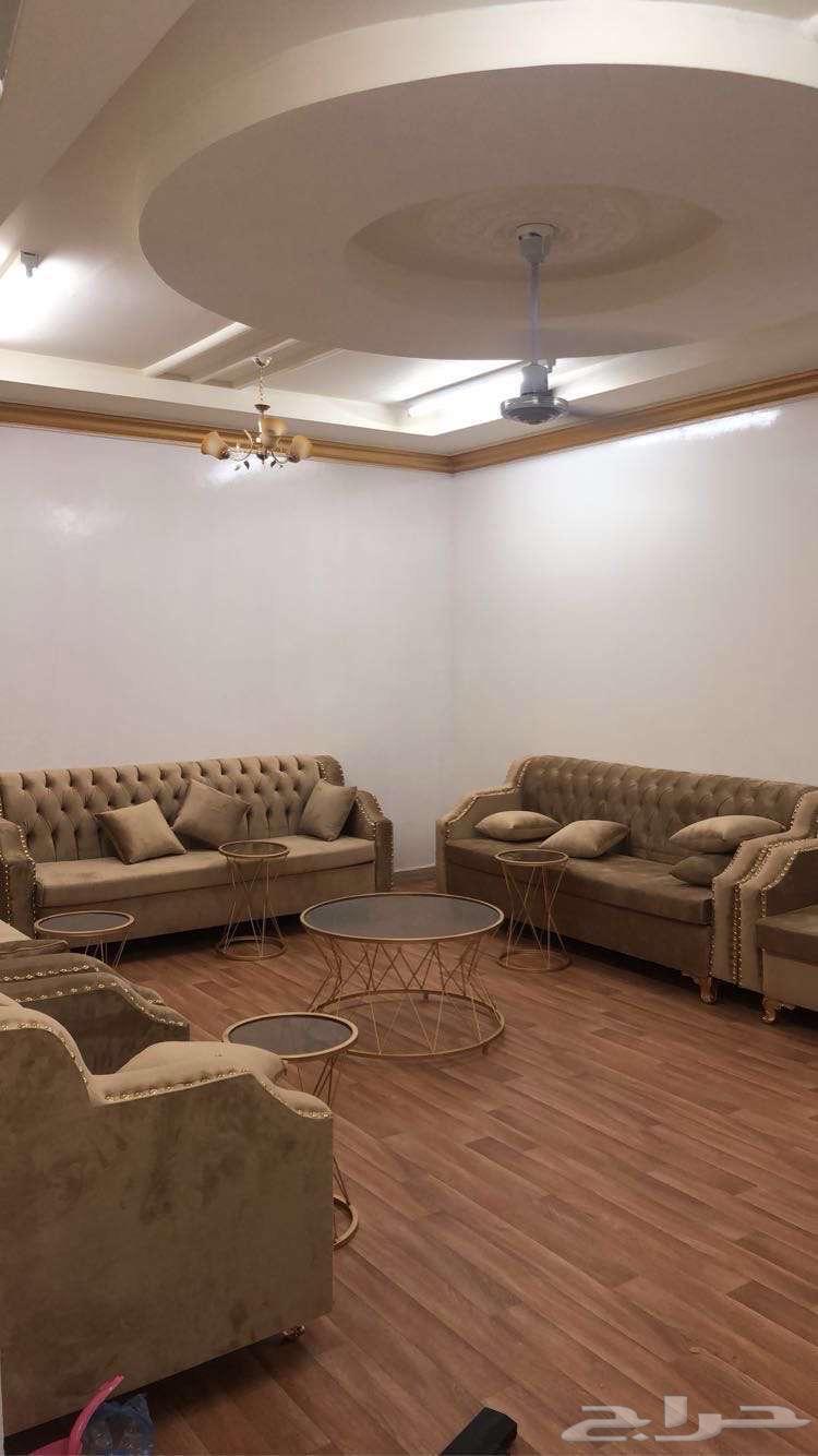 كنب مع طاولات للبيع63722246431233110