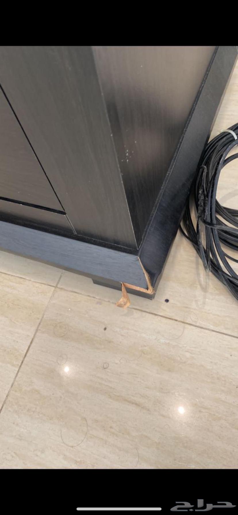 طاولة للكنب وطاولة تلفزيون من ايكيا63720670944899113