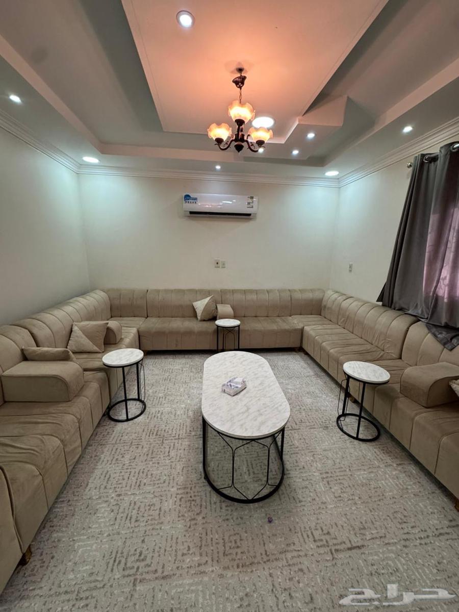Sofa for sale, clean and free of defects63725997056514112