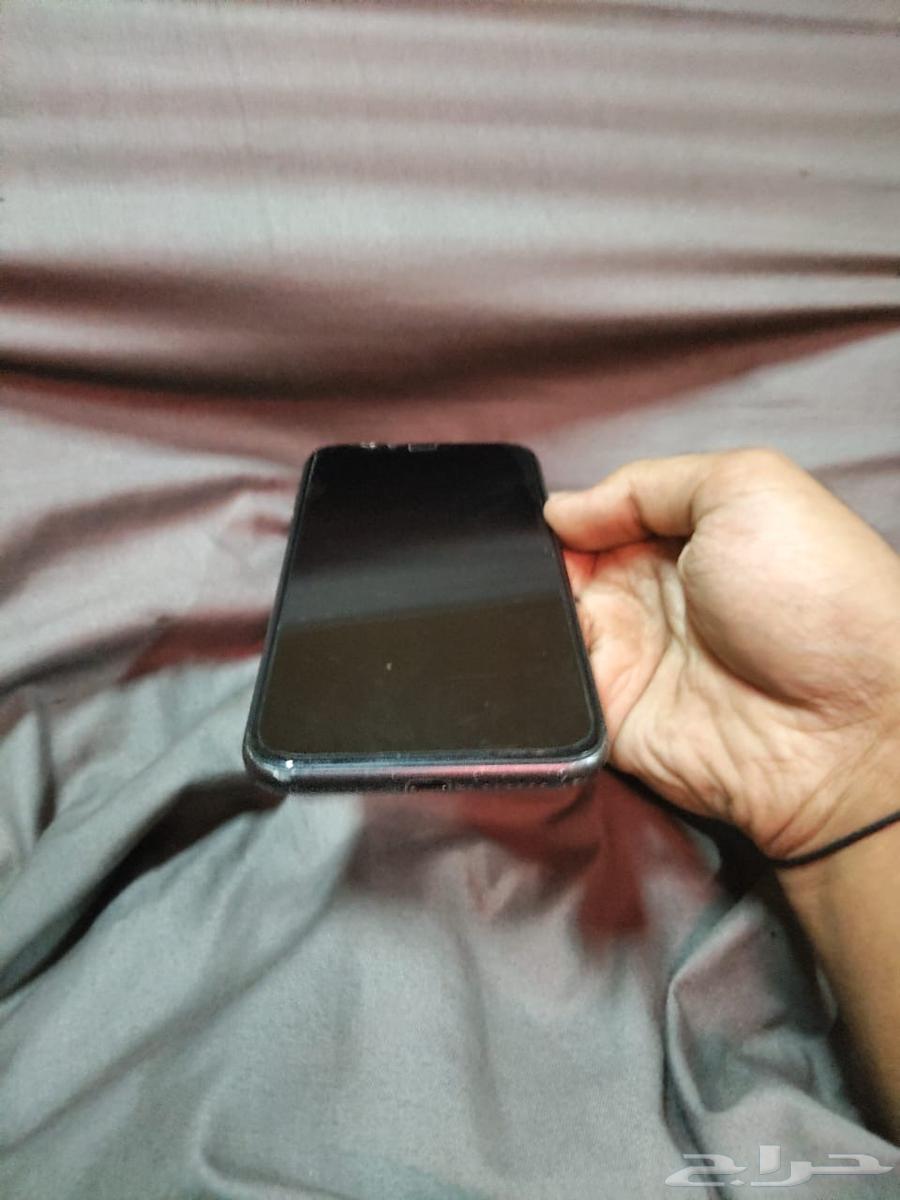 آيفون 11 نظيييف63725348318082110
