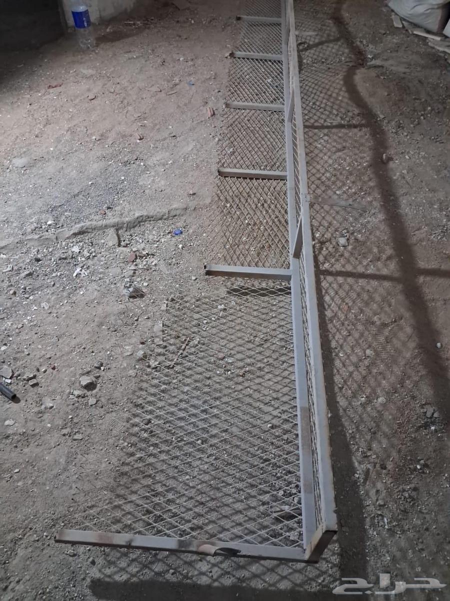 شبوك حديد وشبابيك ألمونيوم63725537464961110