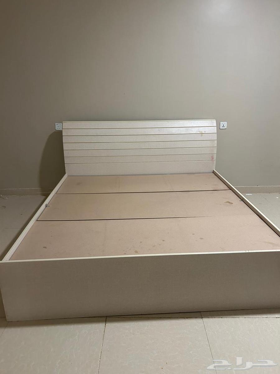 سرير نفرين مستعمل نظيف للبيع63717720257026110