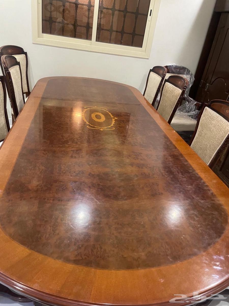 Dining table, chairs, and mirror63722617421059114