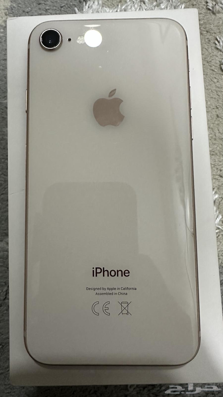للبيع iPhone 8 ذهبي   64 جيجا63731630567425110