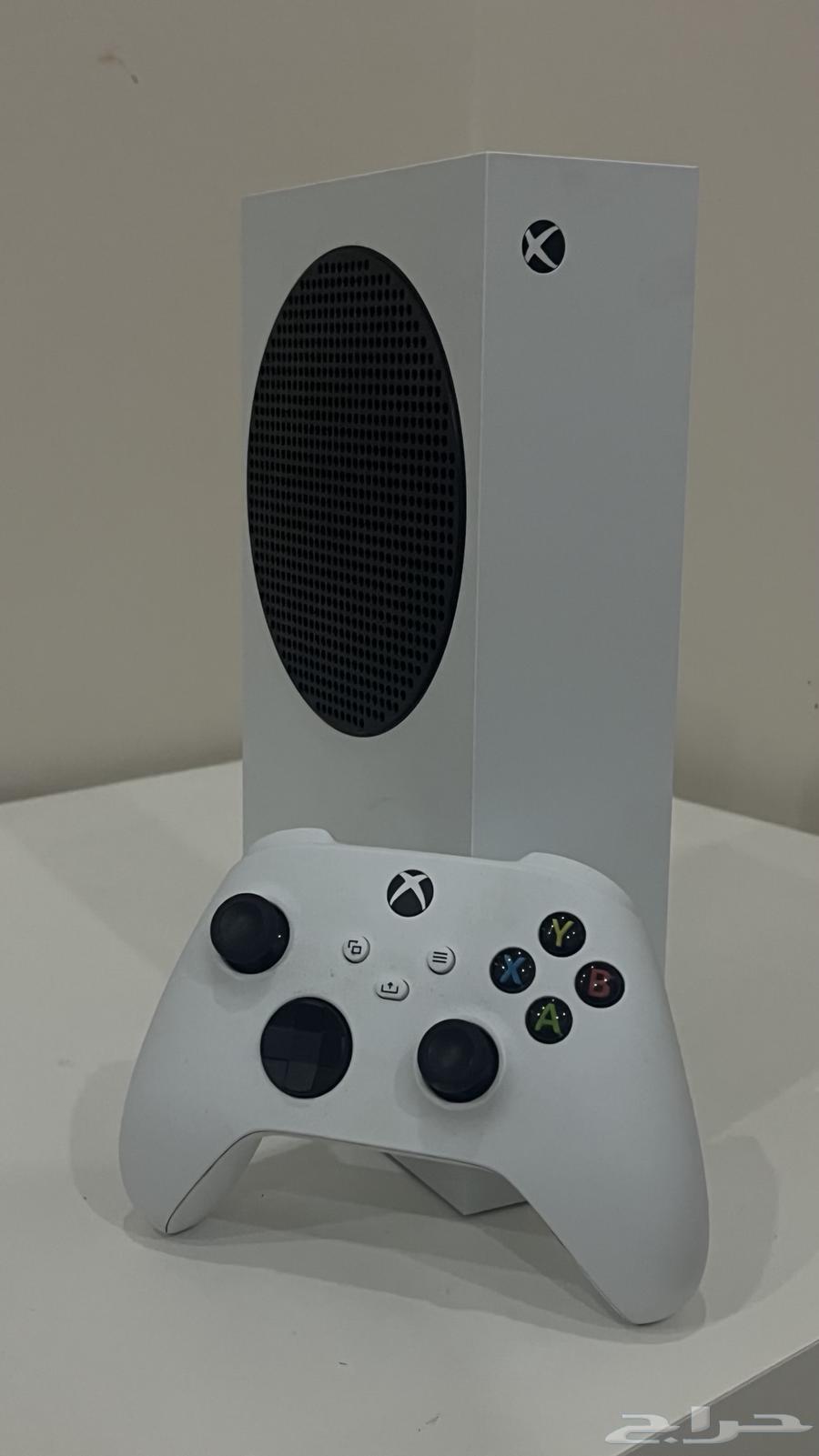 Xbox Series S with 512GB Memory and Wireless Controller63738555681923110