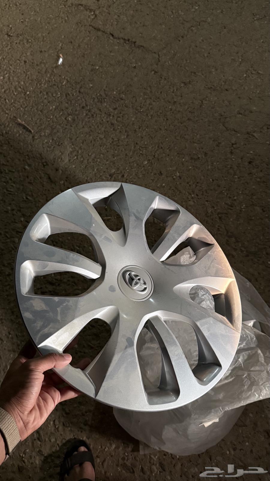 طيس هايلكس وكاله اصليه اربع حبات63842156797827110