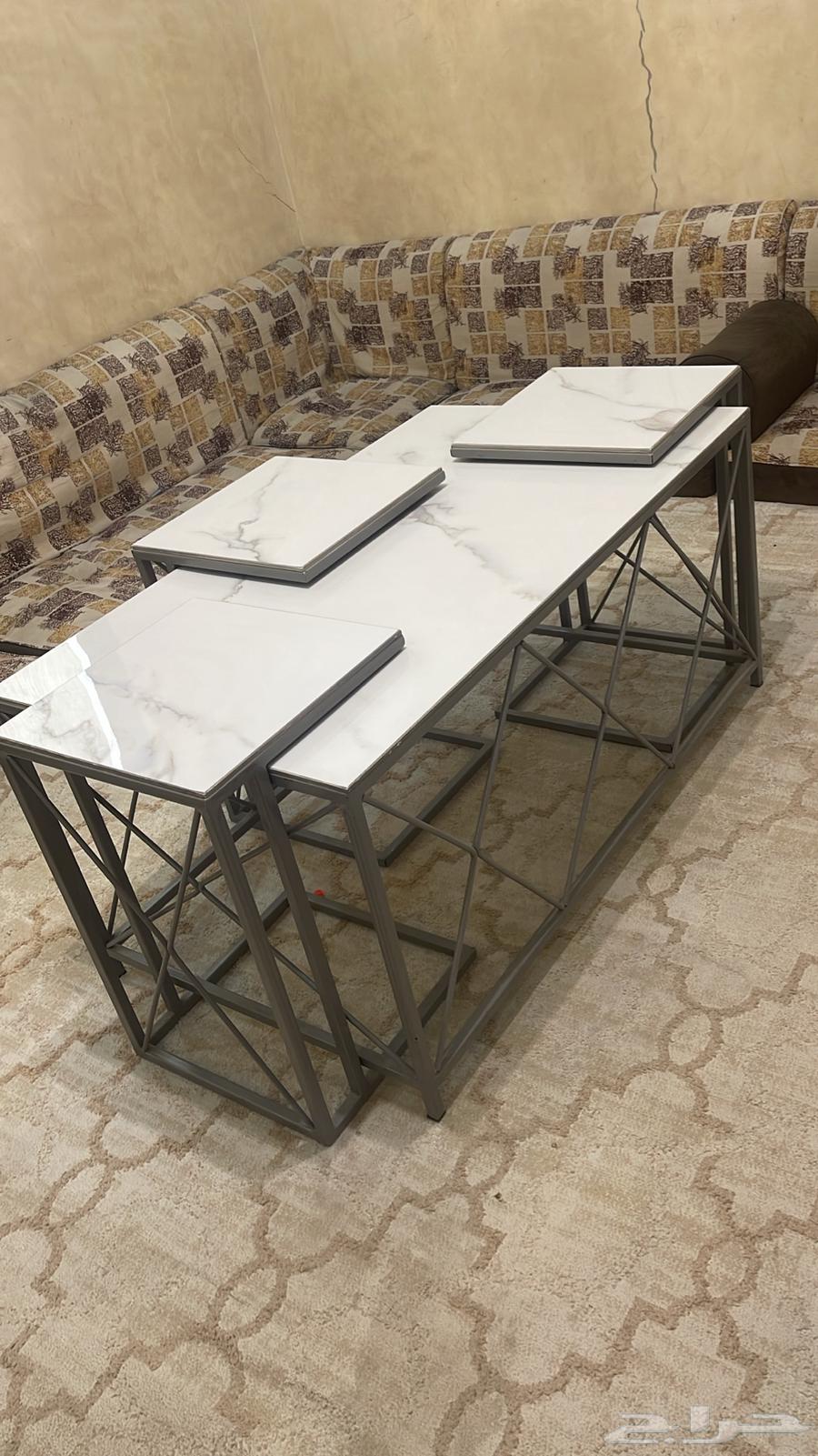Coffee table with 4 service tables63729106327426110