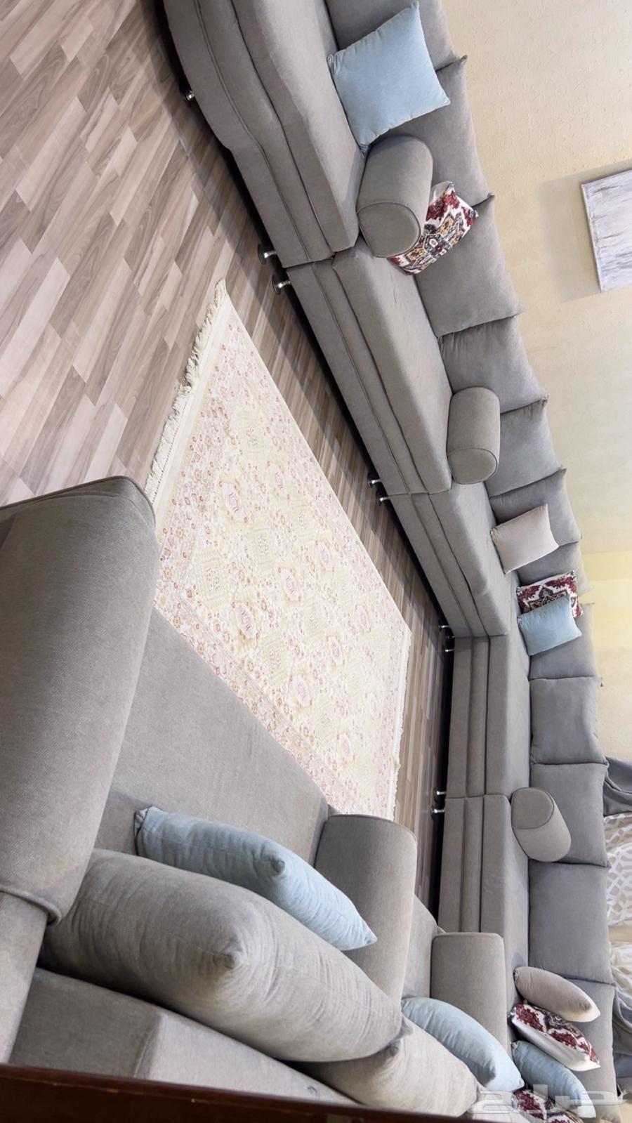 Large, clean, and new sofa63735934583170110
