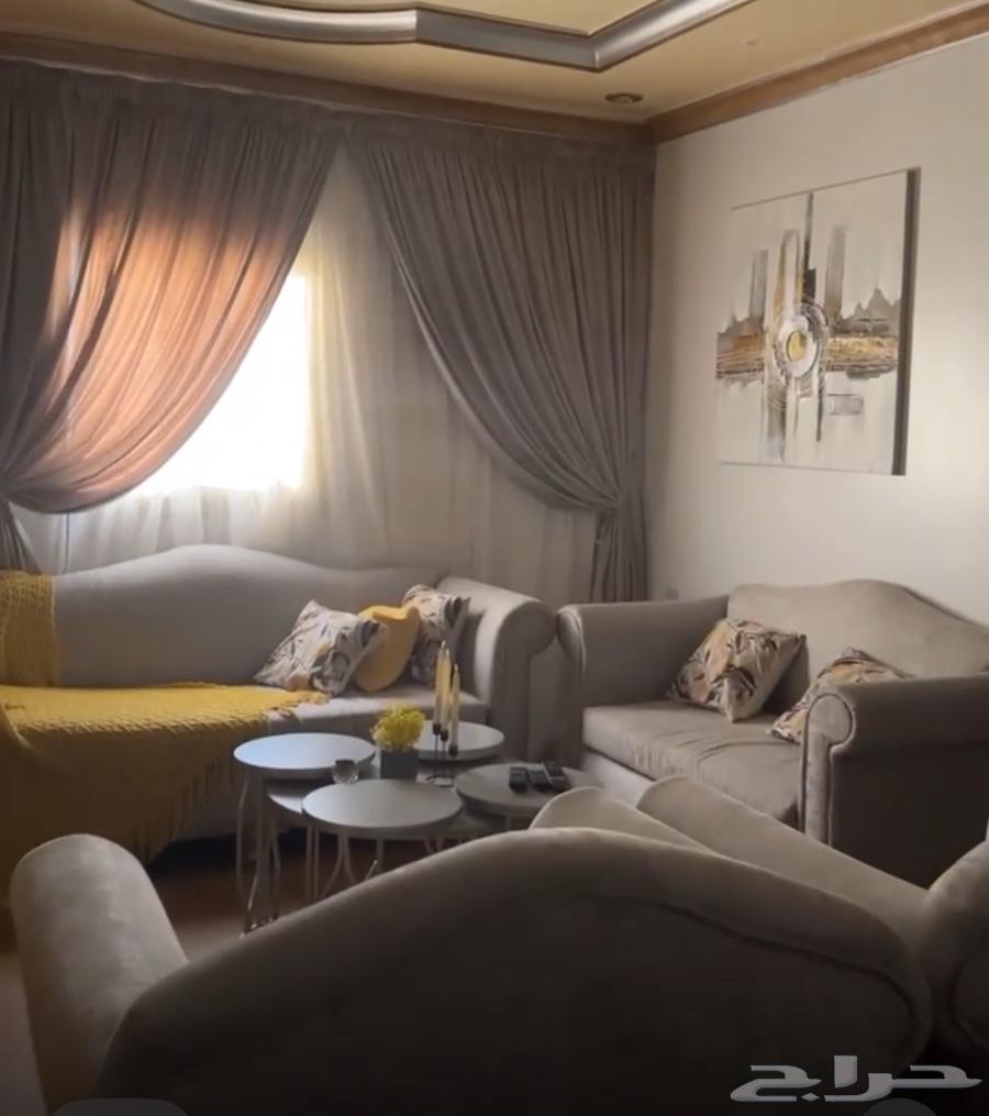 4-piece sofa - large table and 4 seats - curtain as shown in the picture63736219026178110